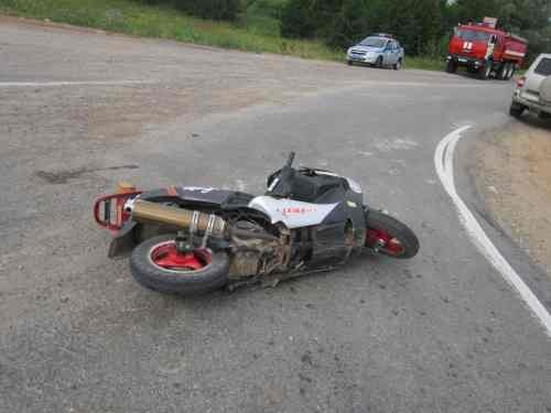 Мотоциклист погиб в ДТП в Володарском районе