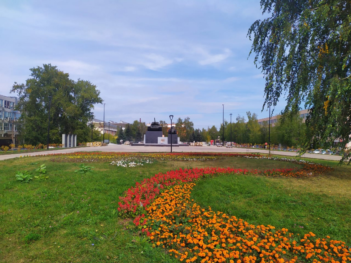 Завершается реконструкция сквера на площади Славы в Сормовском районе