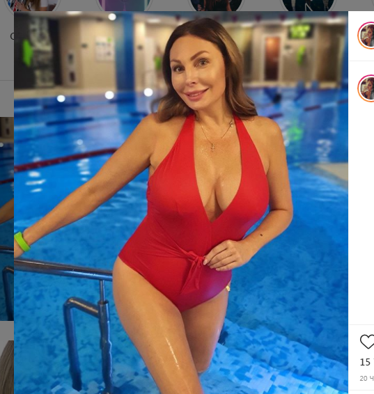 Наталья Бочкарева похвасталась бомбической фигурой у бассейна