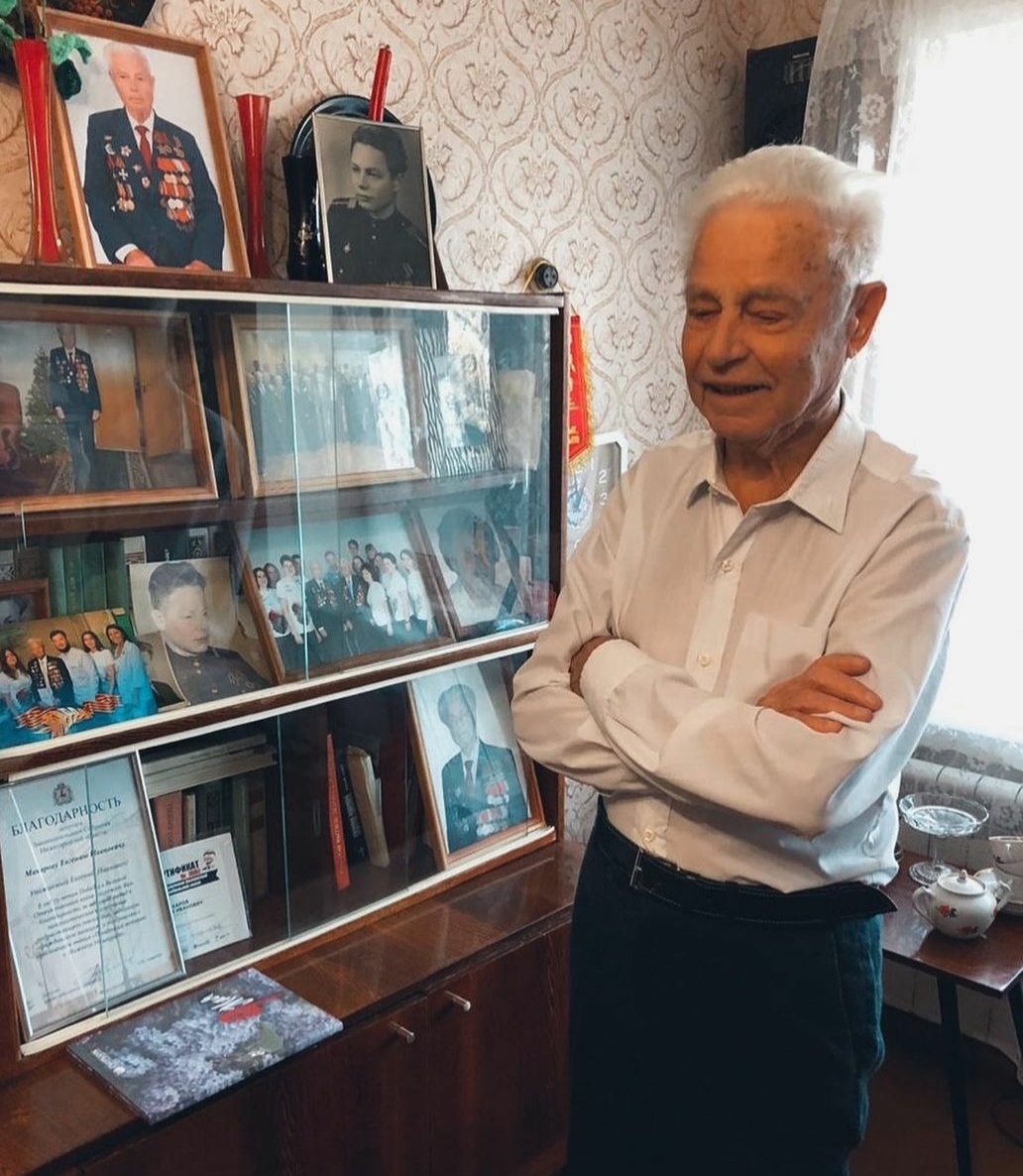 Сбербанк поздравил с 95-летием ветерана и почетного гражданина Нижнего Новгорода
