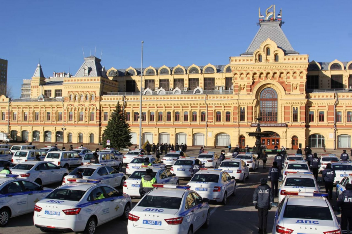 Подразделения и службы нижегородского МВД получили 126 новых автомобилей