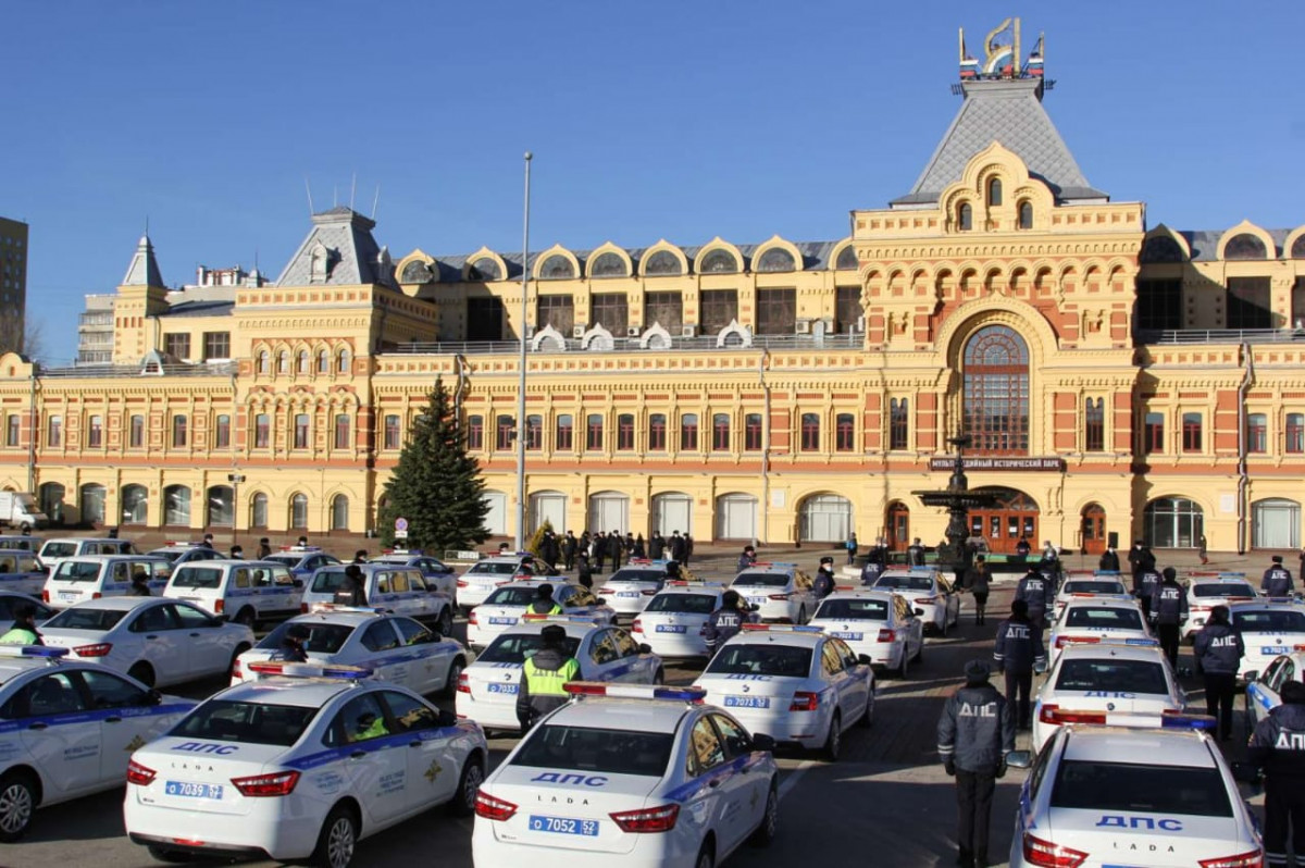 Подразделения и службы нижегородского МВД получили 126 новых автомобилей