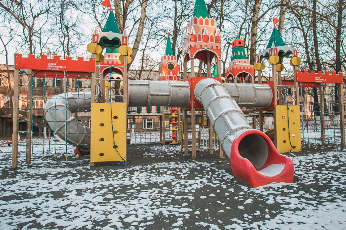 Детская площадка из «Швейцарии» перенесена на новое место