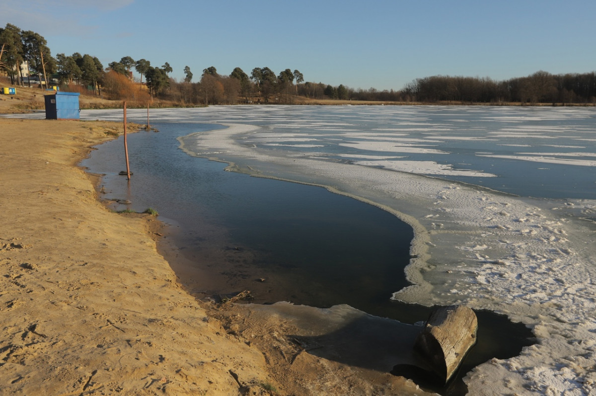 В Дзержинске введен запрет на выход граждан на лед на водных объектах