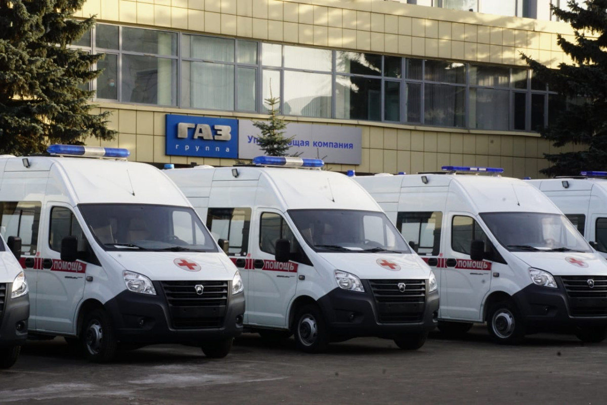 Нижегородские больницы получили 15 новых машин скорой помощи