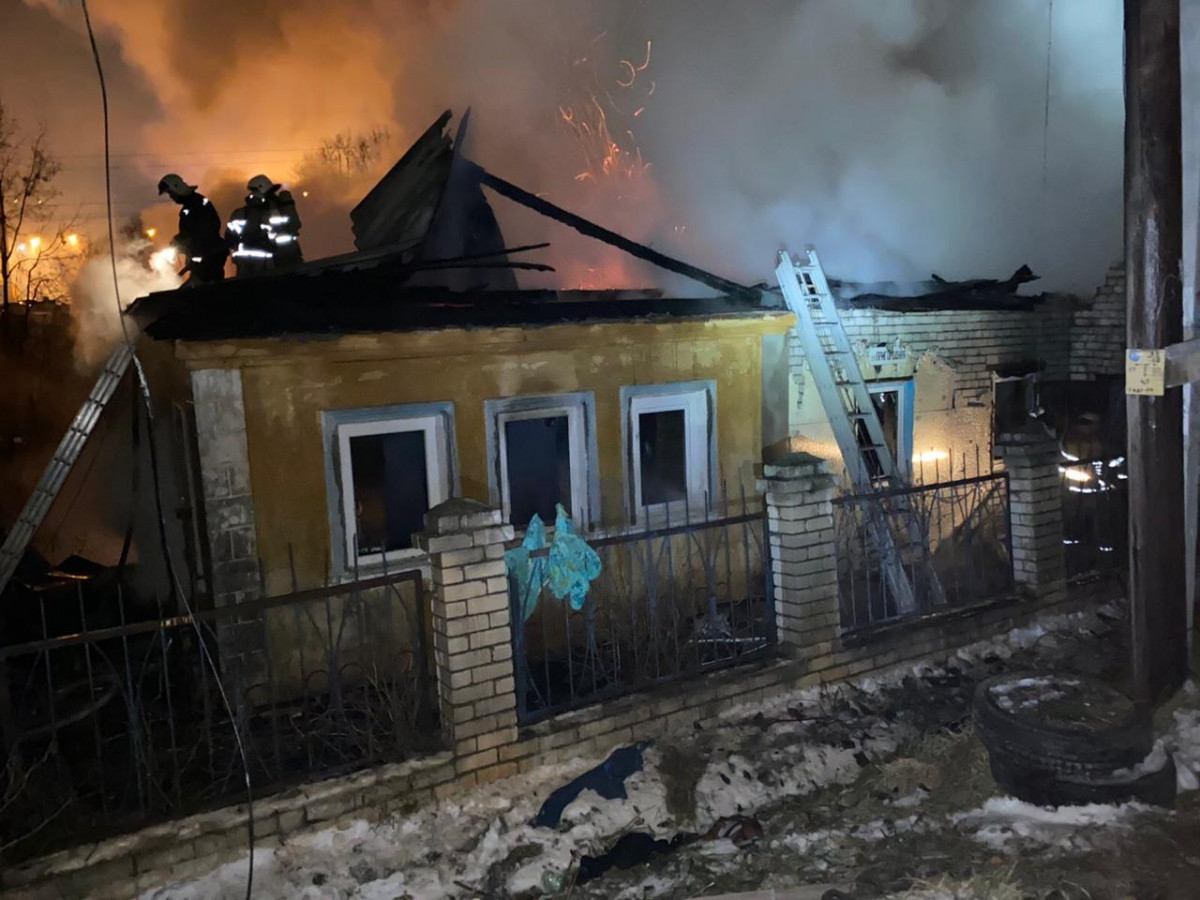 Два дома сгорели в Нижнем Новгороде