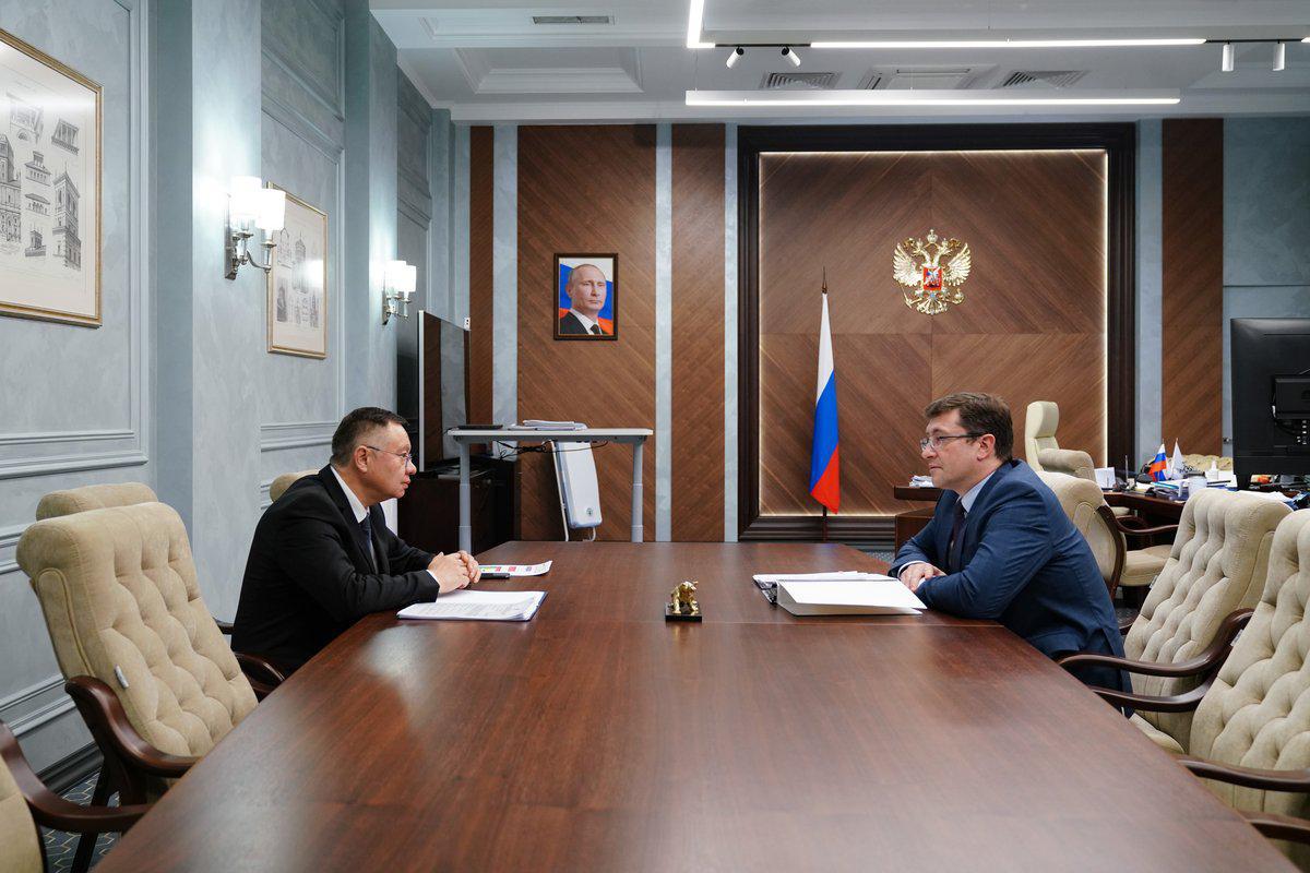 Глеб Никитин провел рабочую встречу с министром строительства РФ Иреком Файзуллиным