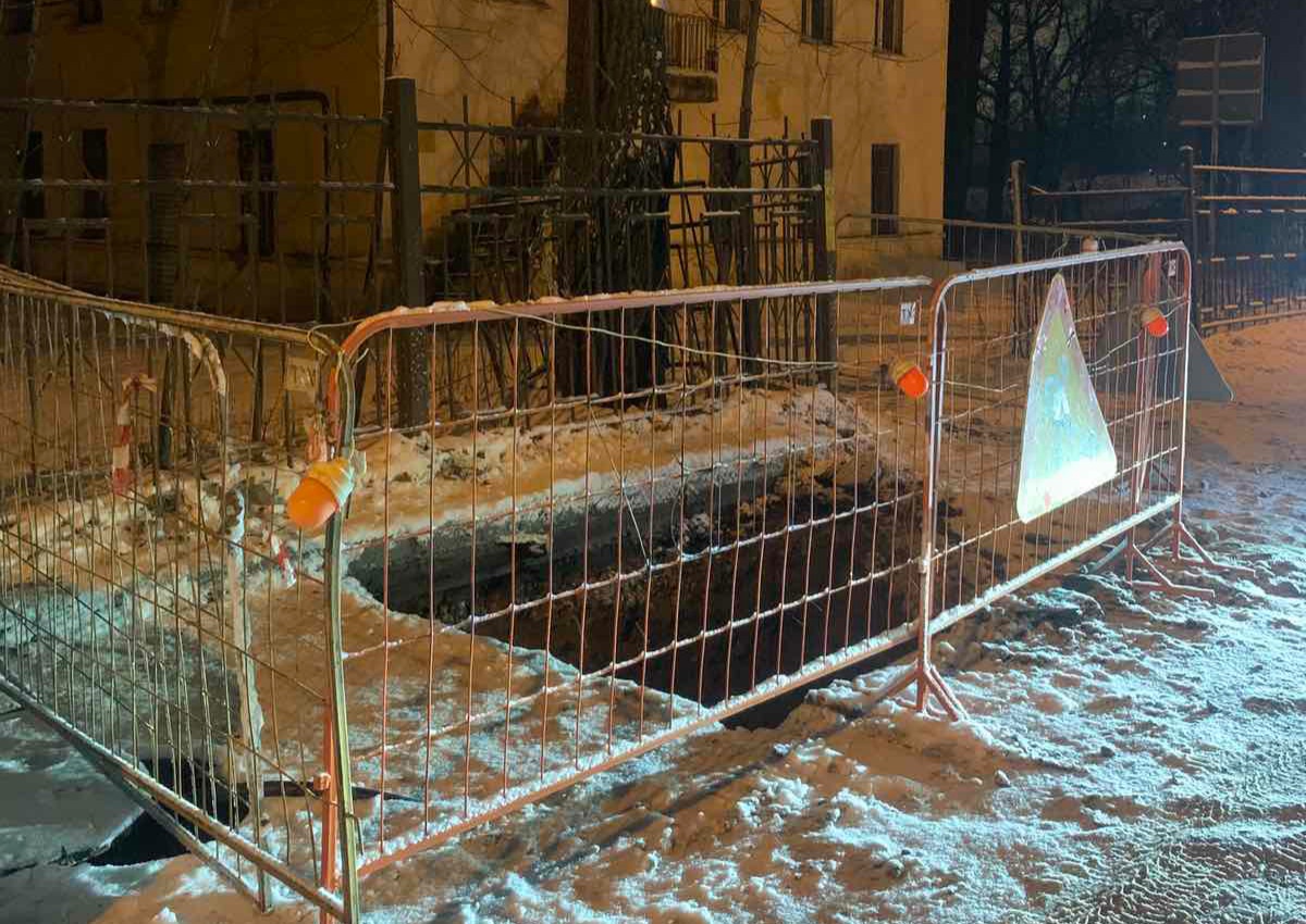 Ремонт аварийного участка водопровода завершен на улице Невской в Нижнем Новгороде
