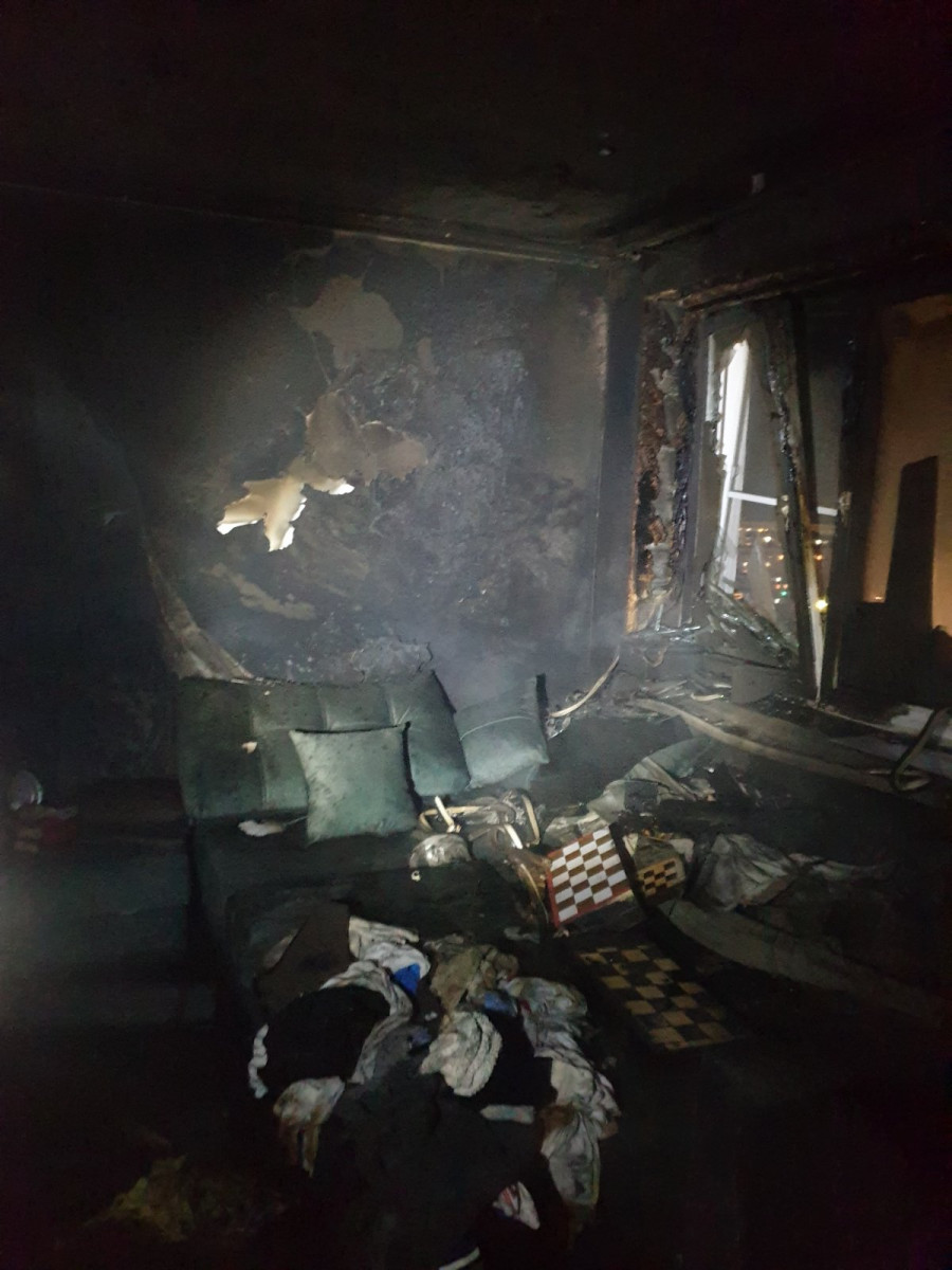 Появились фото из сгоревшей квартиры в высотке в Дзержинске