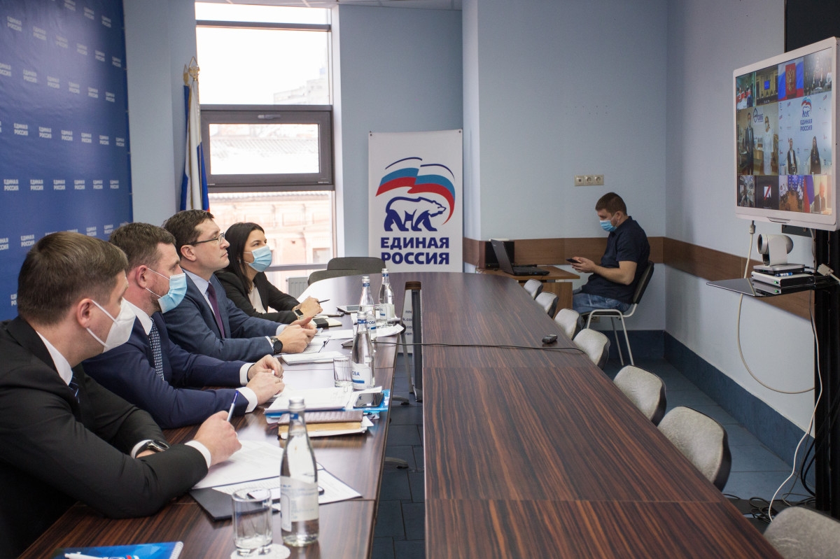 Меры поддержки волонтеров систематизируют в Нижегородской области
