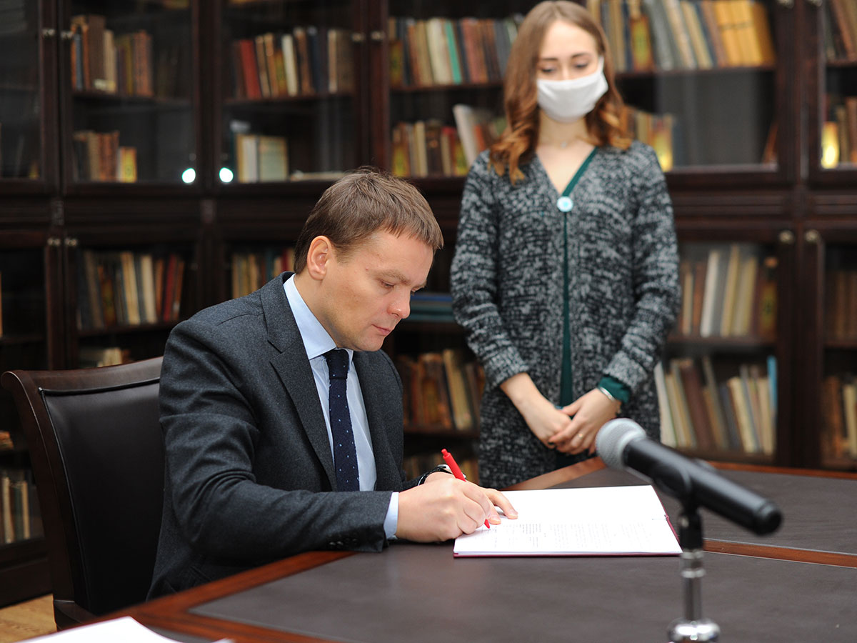 Мининский университет подписал соглашение с Кишиневским педуниверситетом