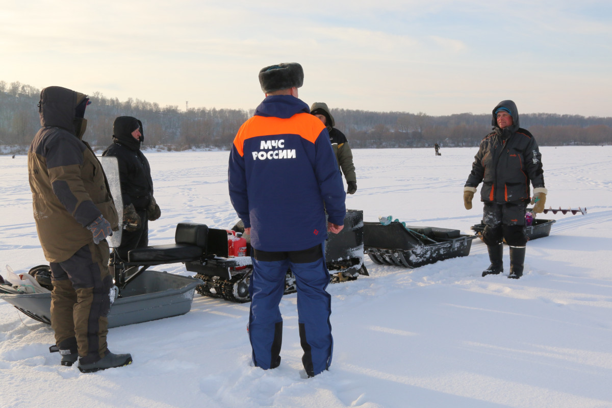 Места массового скопления рыбаков проверили в Нижнем Новгороде
