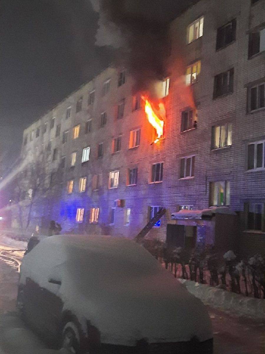 Пятиэтажка горела на улице Чапаева в Дзержинске вечером 19 января