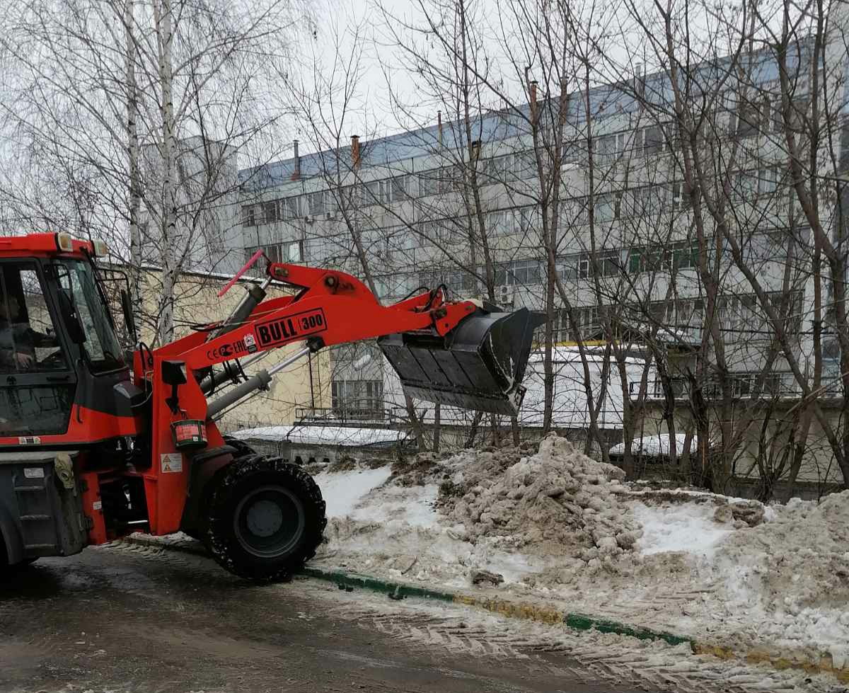 Более 7 000 кубометров снега вывезли в Приокском районе за три дня