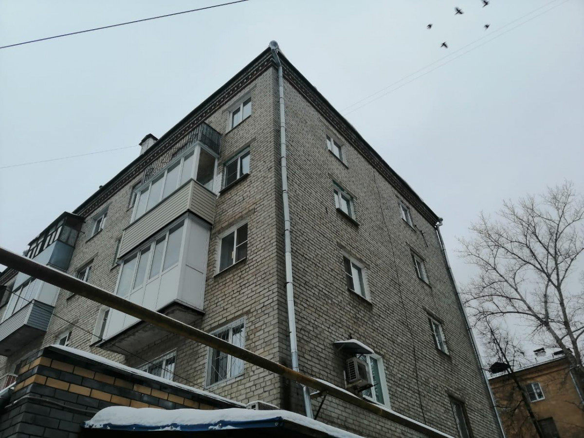 В Ленинском районе проверена тысяча кровель домов на наличие сосулек