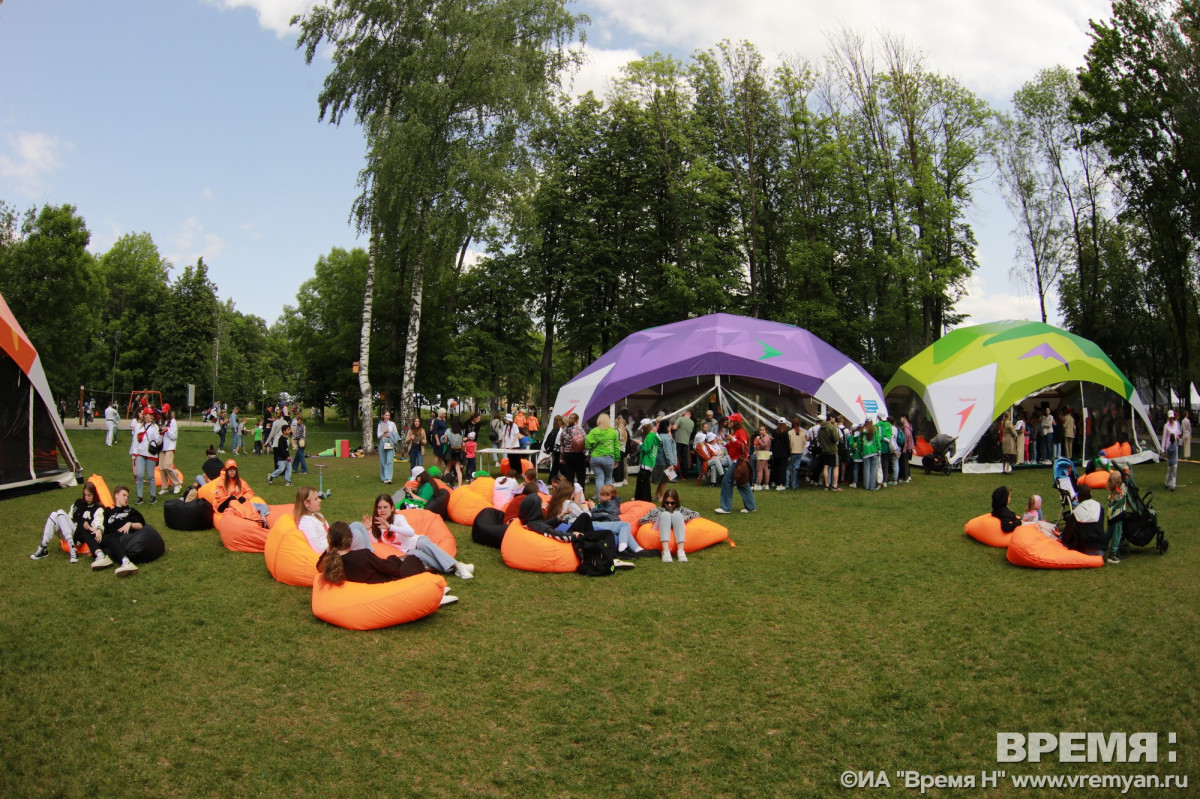 Опубликован фоторепортаж с празднования Дня защиты детей в парке «Швейцария»