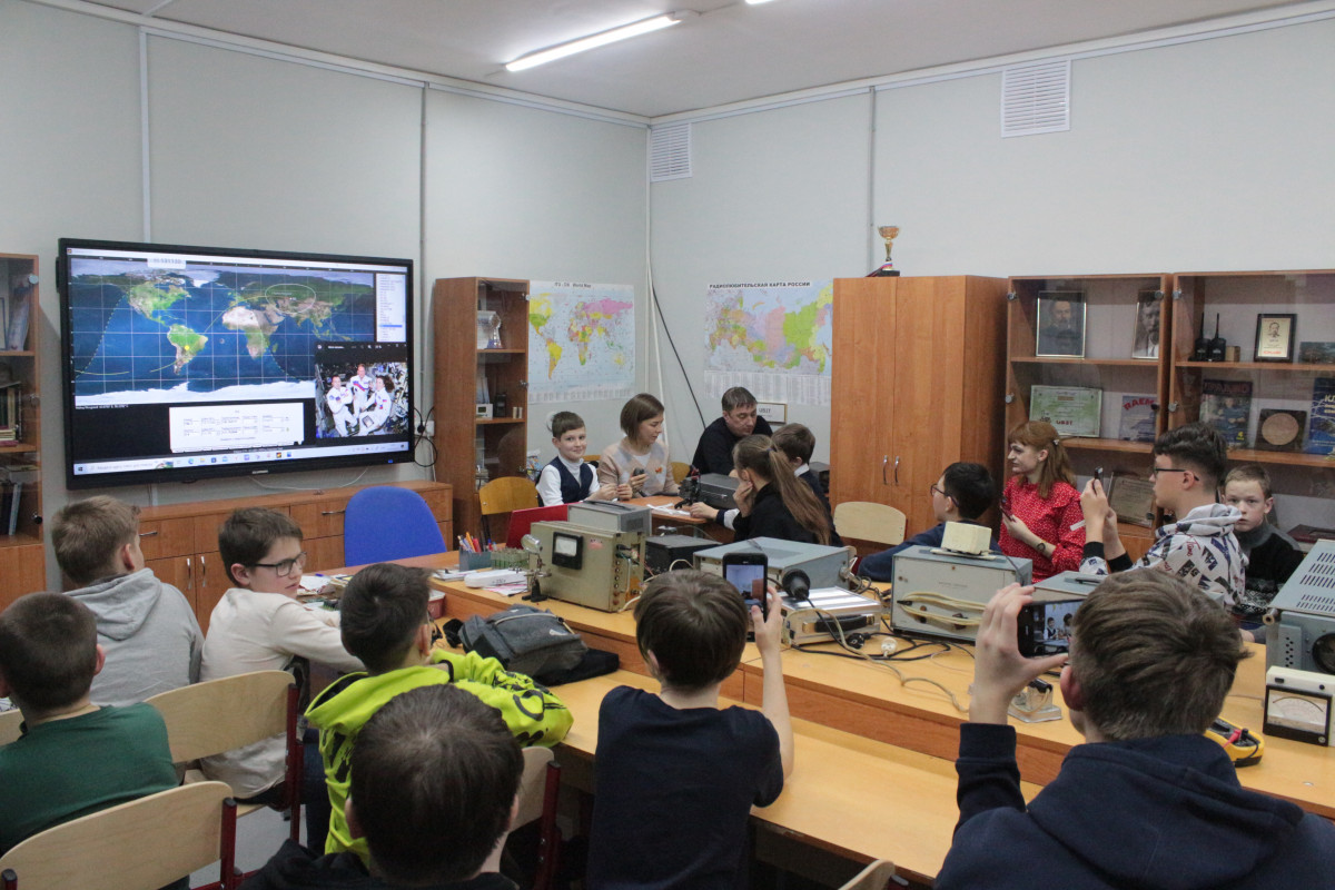 Сеанс радиосвязи с российскими космонавтами МКС состоится в центре «Юный автомобилист»