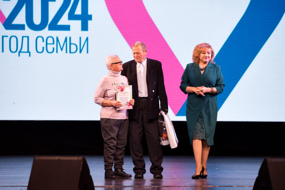 Фонд «ОМК-Участие» поддержал семь выксунских многодетных семей в честь старта Года семьи в России