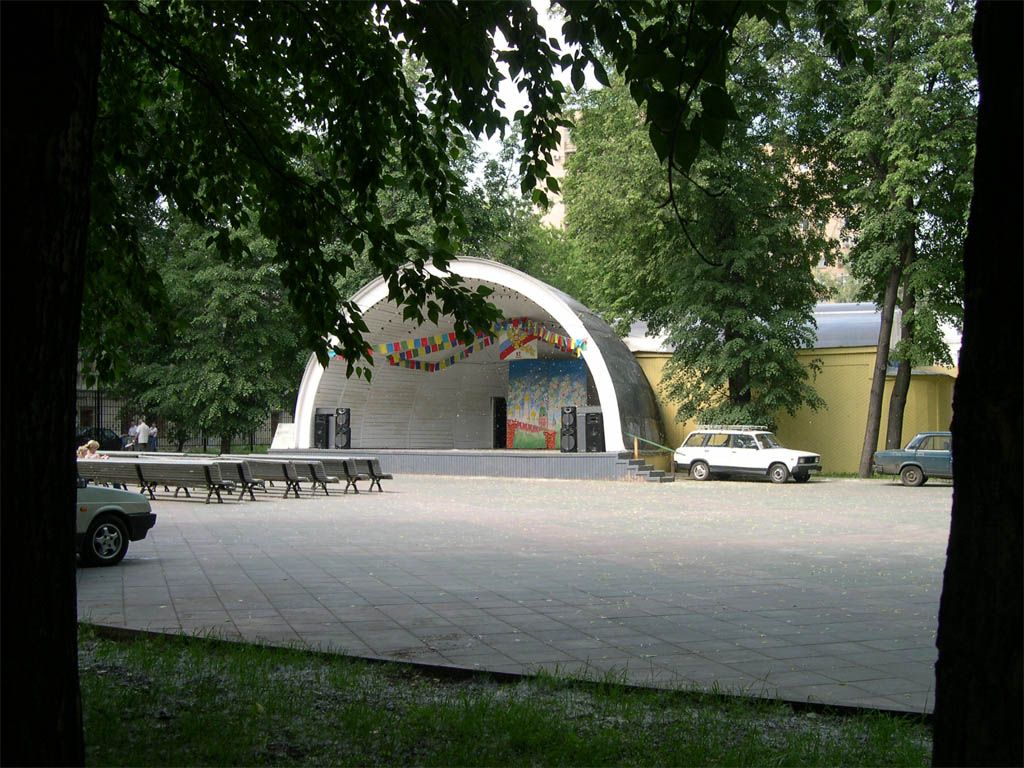 Летняя эстрада парк