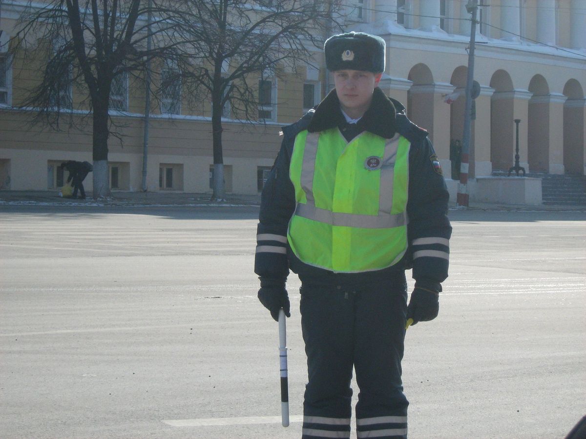 Телефон гибдд нижегородской. Сотрудники ГАИ Нижний Новгород стрелка. Нижегородский полк ДПС. ДПС Нижний Новгород. ГИБДД Нижний Новгород 0001.