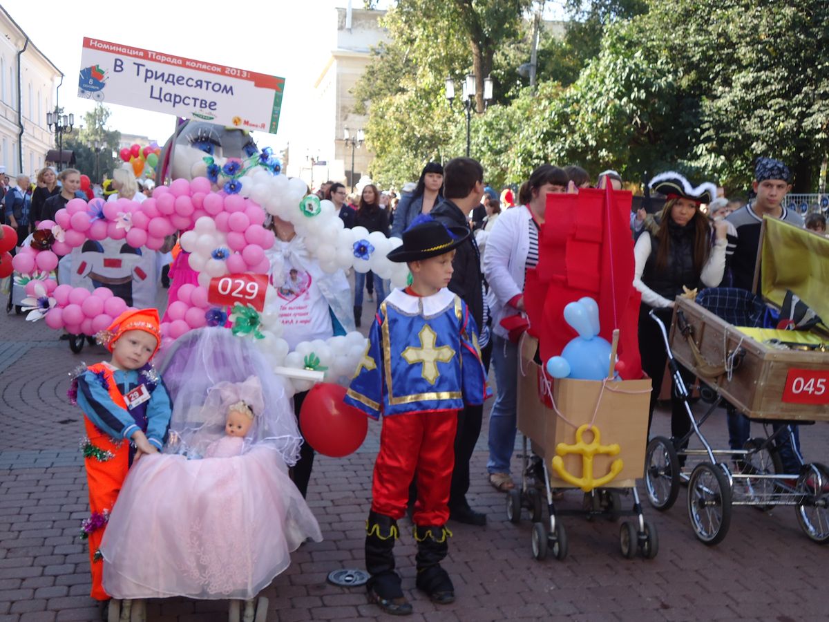 Презентация коляски на параде колясок