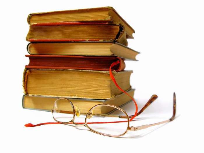 книги стопка