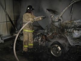 пожар 2 автомобиля