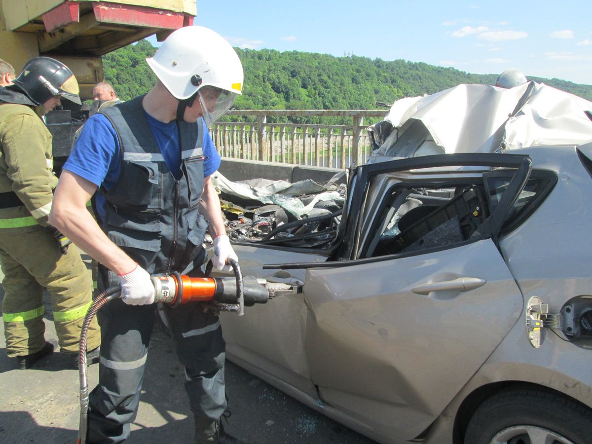 дтп молитовский мост3