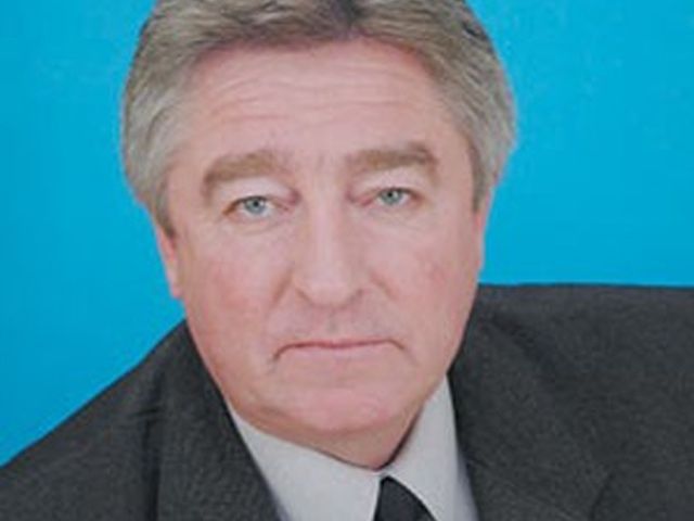 Петров Евгений1