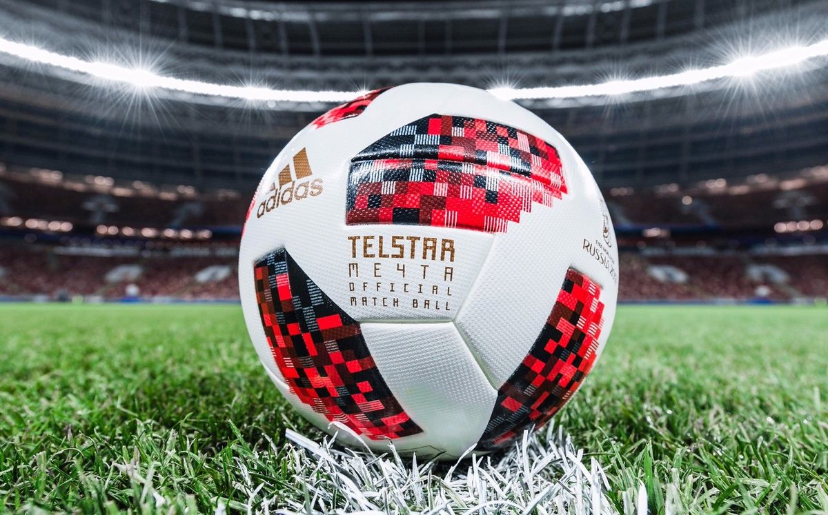 Футбольный мяч adidas Telstar World Cup оранжевый