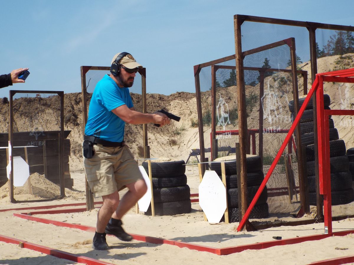 Практическая стрельба IPSC пистолет
