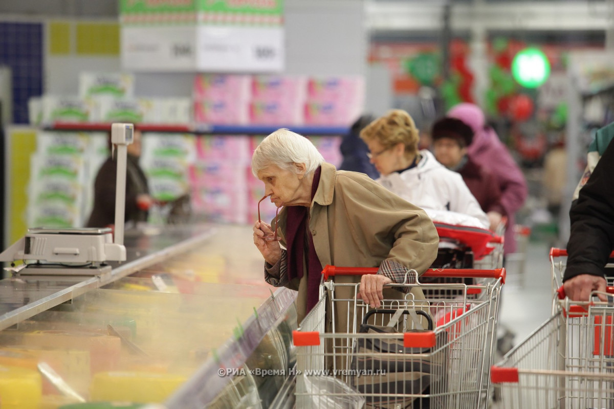 ВЦИОМ: в большинстве российских семей покупкой продуктов занимаются женщины