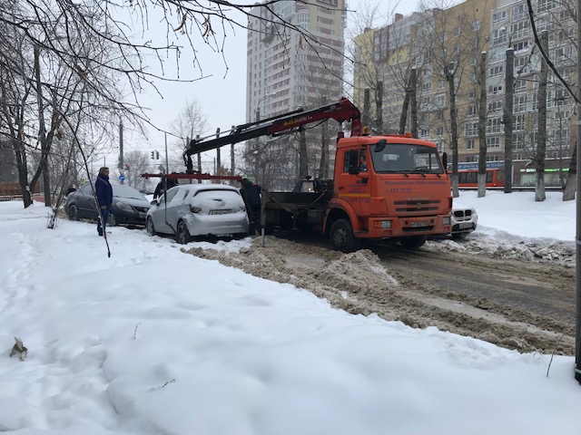Более 2 тысяч кубометров снега вывезено с улиц Советского района за минувшие сутки