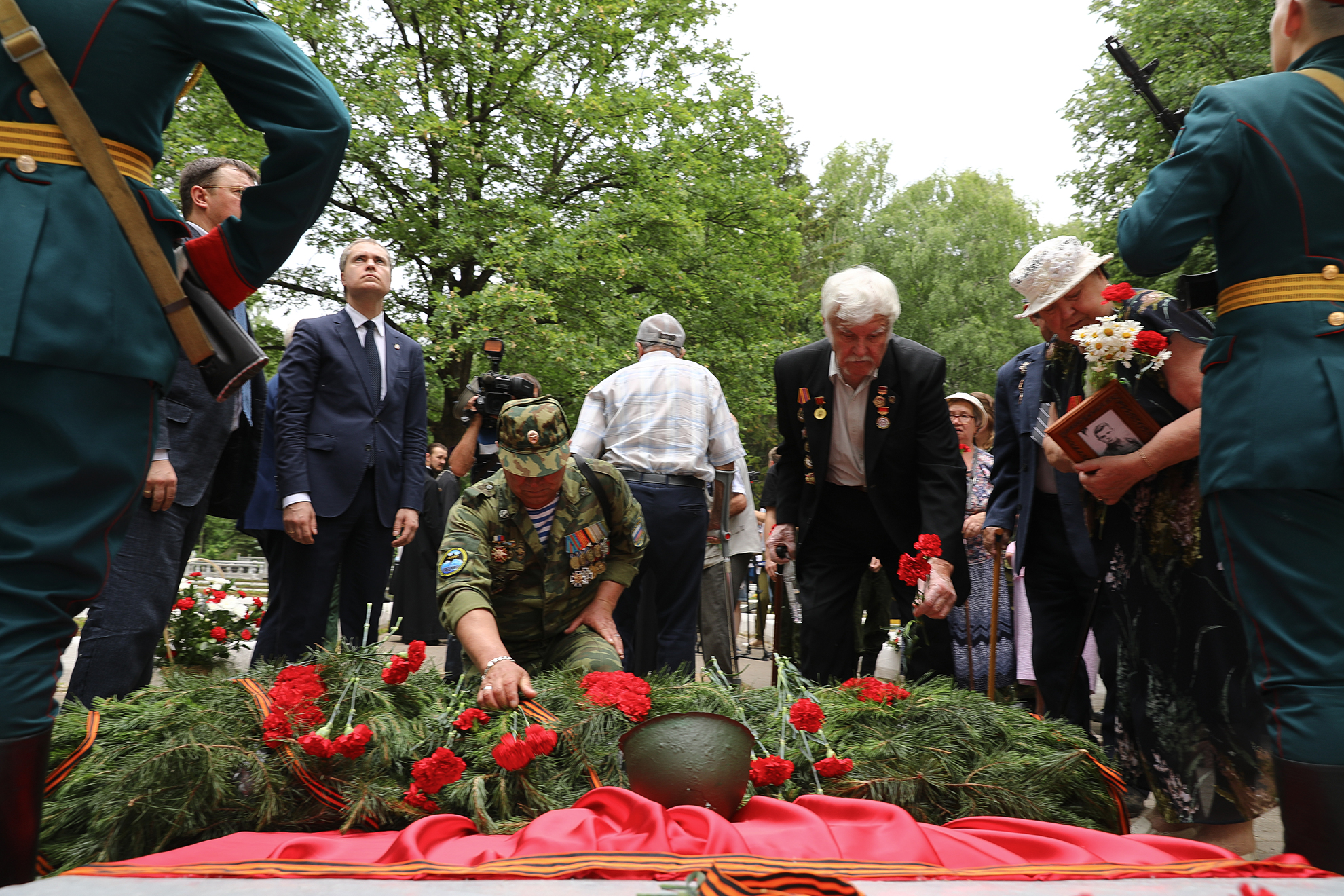 Вдовы умершего военного