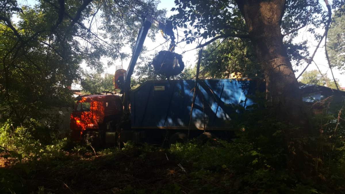 Незаконную свалку на улице Усилова в Нижнем Новгороде ликвидируют