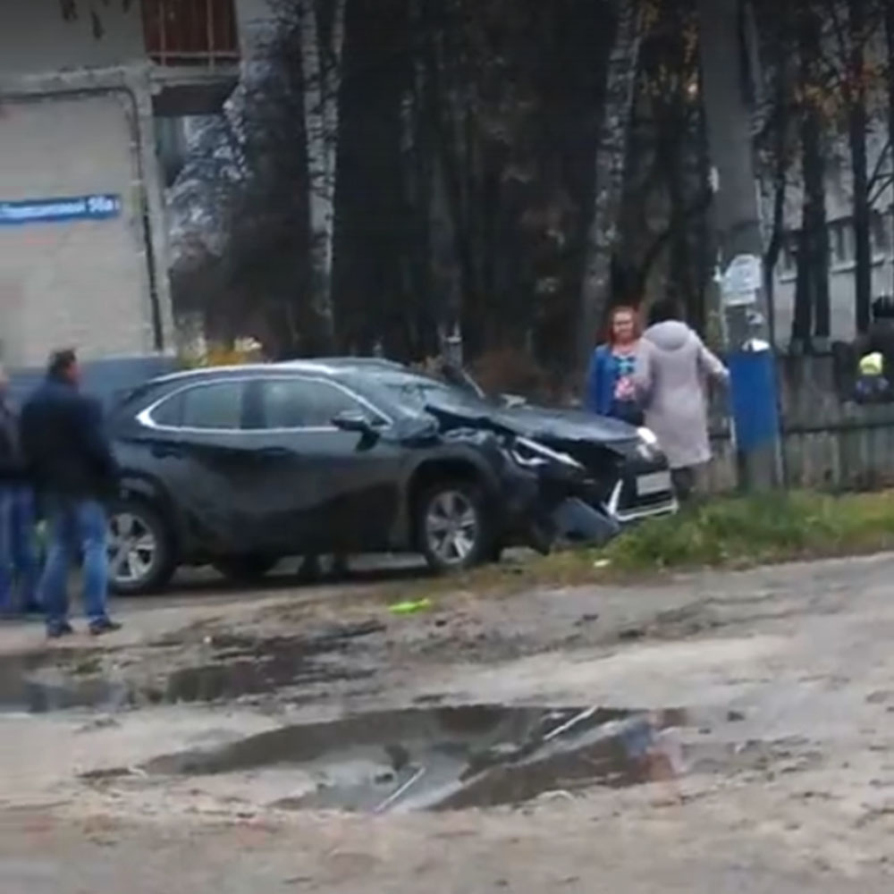 Микрорайон в Дзержинске остался без света из-за ДТП