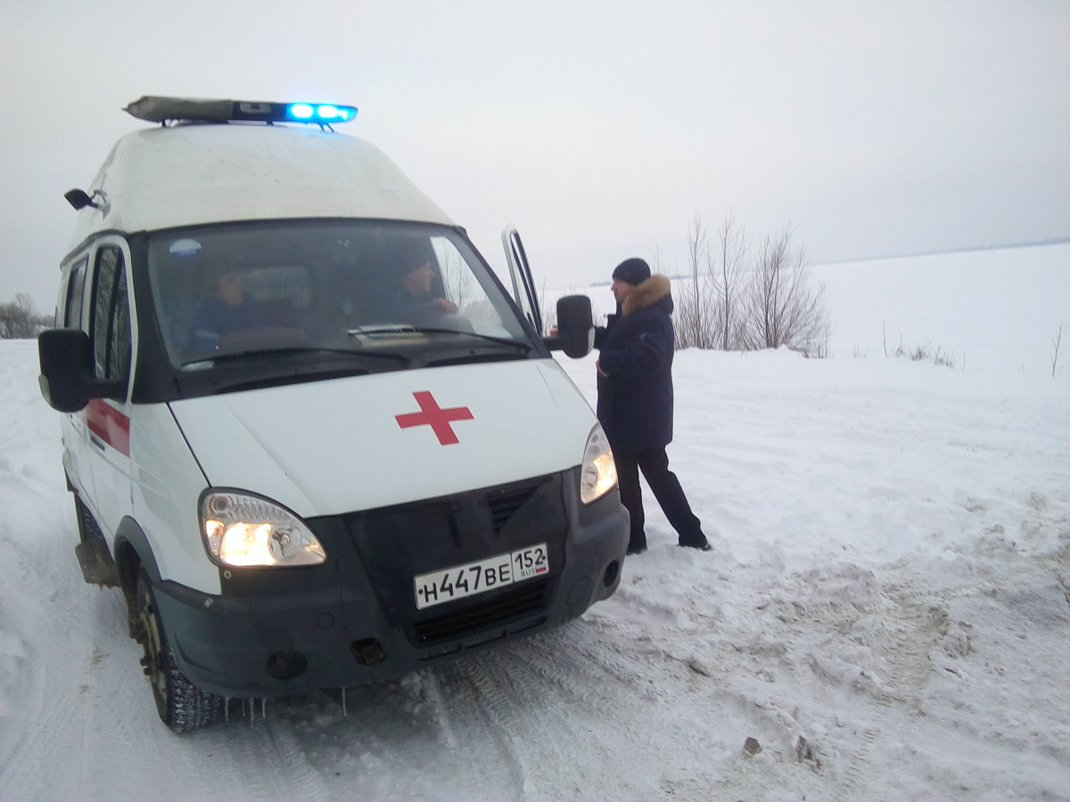 Трое рыбаков провалились под лёд под Васильсурском