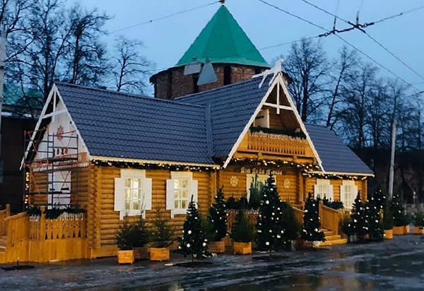 Новогоднюю резиденцию Деда Мороза для Горьковской елки изготовили заключенные