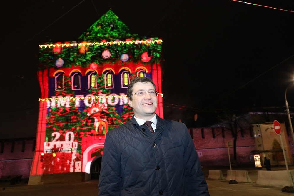 Новая праздничная подсветка заработала на Нижегородском кремле