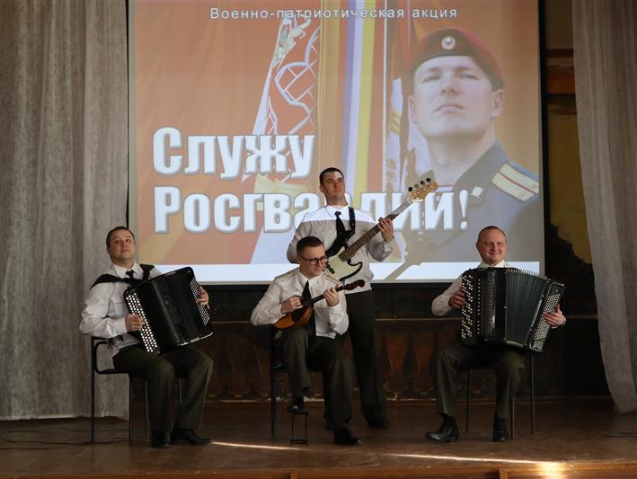 В Нижнем Новгороде стартовала акция «Служу России»