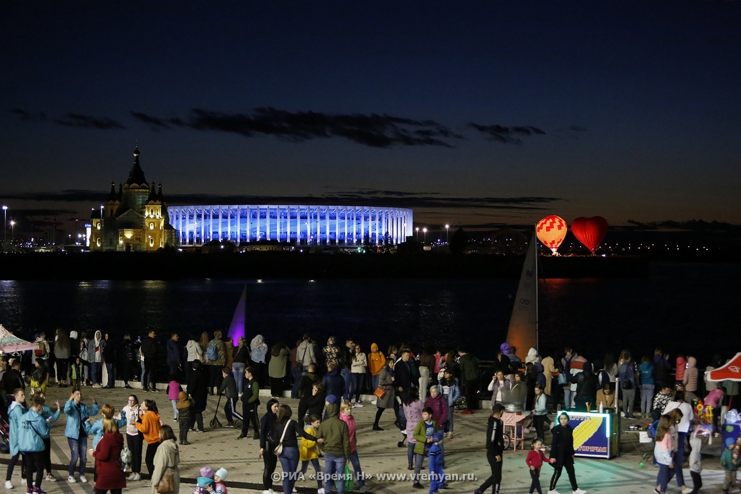 Сайт открытый нижний новгород. Нижний Новгород 800. 800 Летие Нижнего Новгорода. Нижний Новгород 800 лет концерт. Празднование 800 летия Нижнего Новгорода концерт.