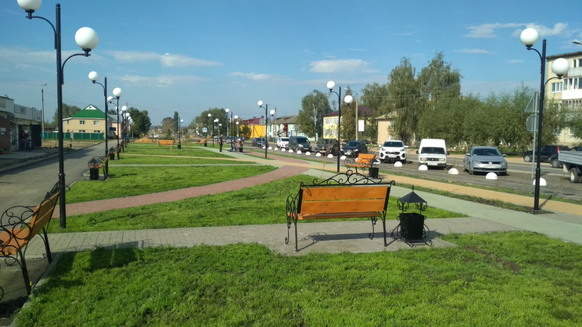 Сквер на улице Ленина в Вознесенском открылся после благоустройства
