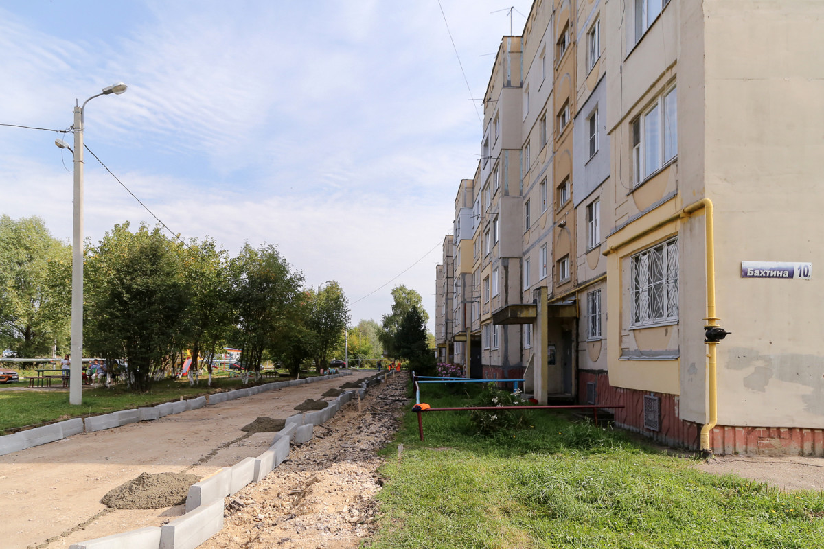 Дороги во дворах микрорайона Доскино начали ремонтировать в Автозаводском районе
