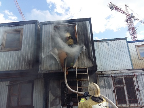Появились подробности пожара в строительной бытовке в Богородске