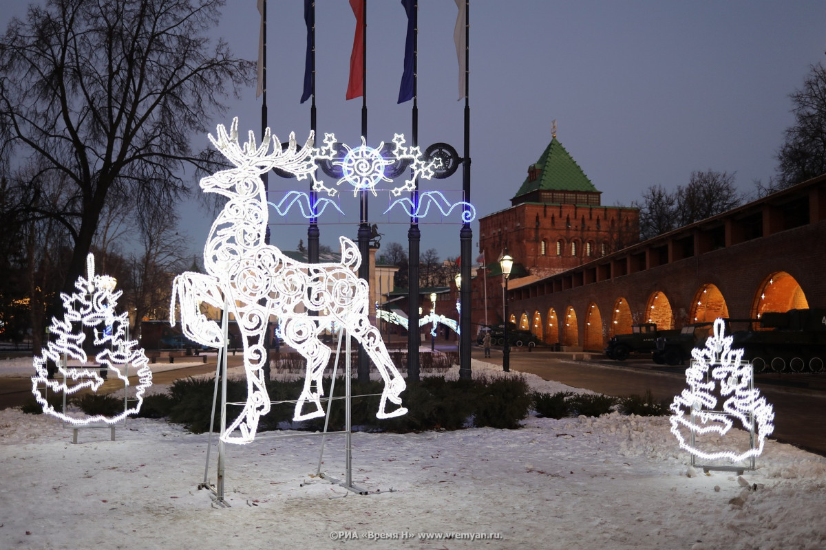 Нижний Новгород уверенно приобретает новогодний образ