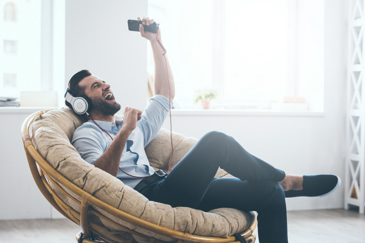 Абоненты Tele2 стали слушать музыку в 1,5 раза больше