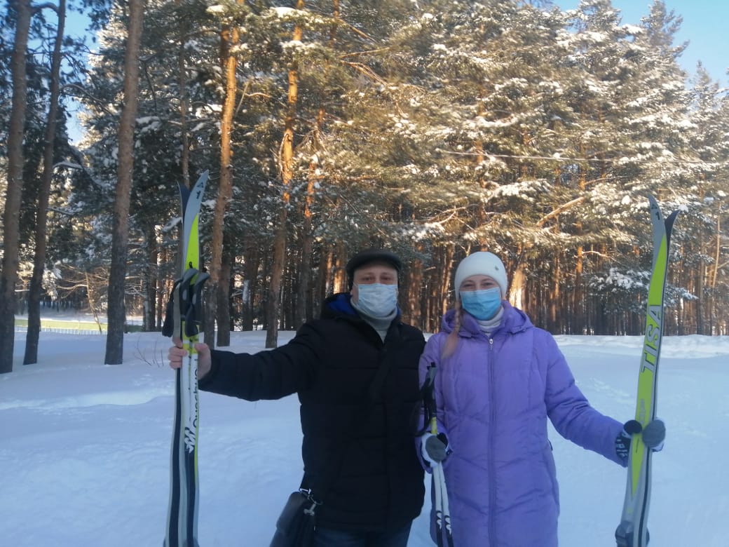 Вторую пару лыж выдавали нижегородцам бесплатно на базе «Сормович» утром 14 февраля