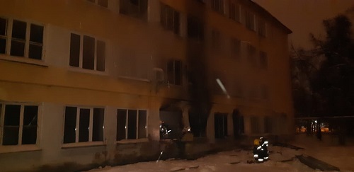 Тридцать человек спасли из горящего дома на проспекте Ильича в Нижнем Новгороде