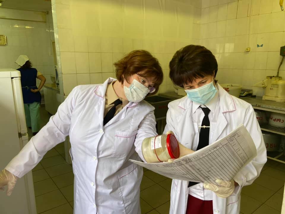 Обследования на ротовирусы организовано в пищеблоках нижегородских школ