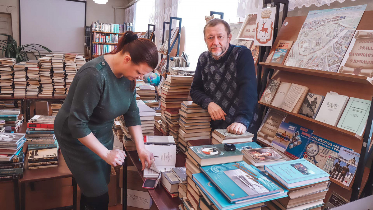 Нижегородский музей-заповедник передал около 3000 книг сгоревшей библиотеке в Варнавине